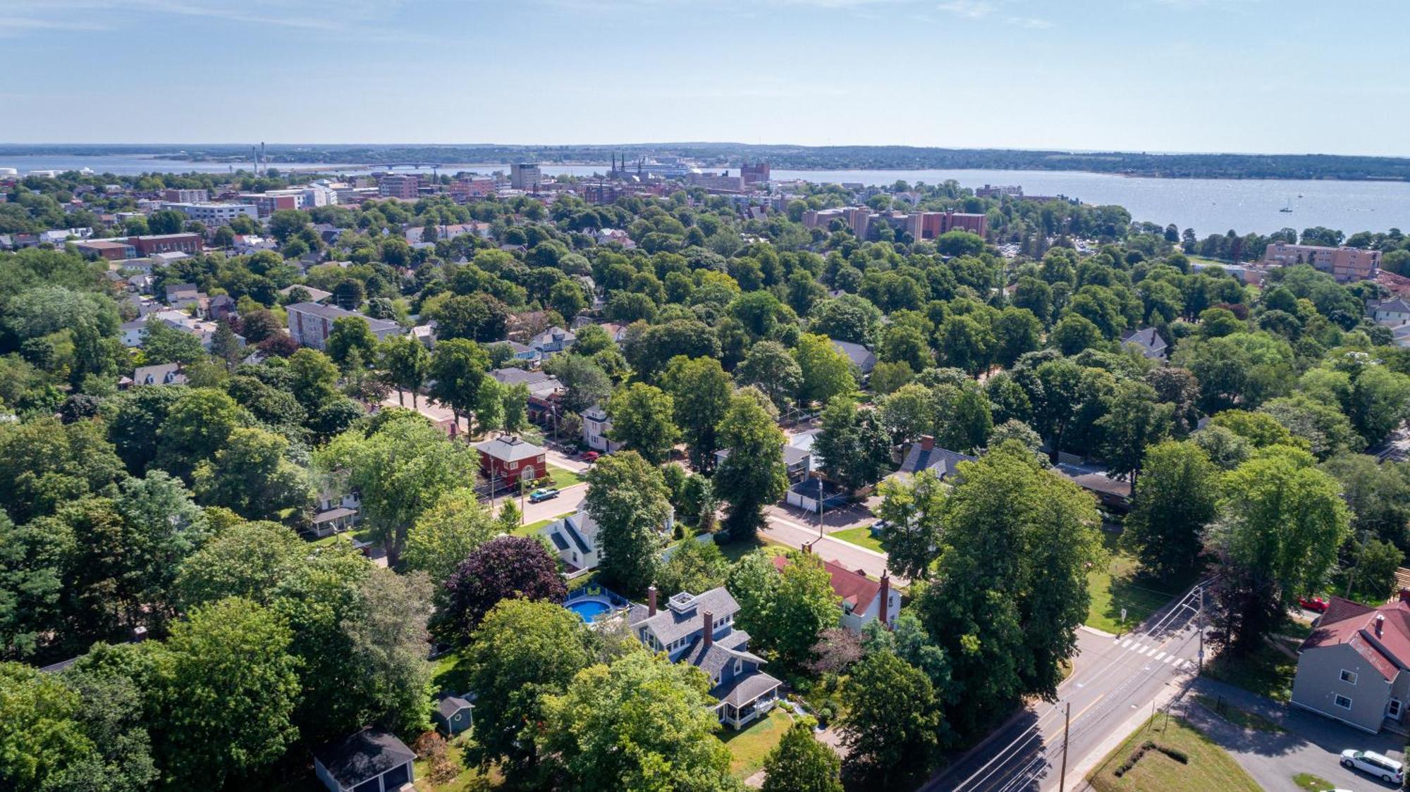 The Dawson House Bed & Breakfast Charlottetown Extérieur photo