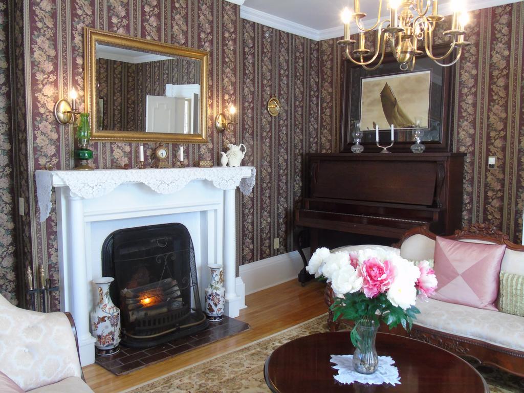 The Dawson House Bed & Breakfast Charlottetown Extérieur photo