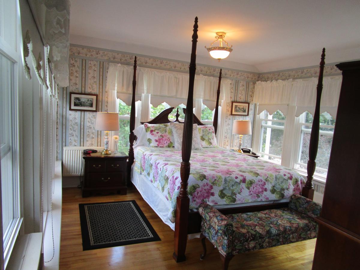 The Dawson House Bed & Breakfast Charlottetown Extérieur photo